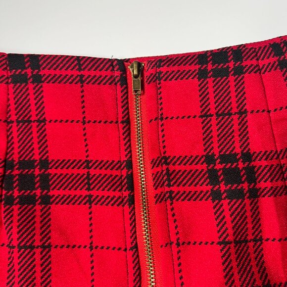 Moon Red Plaid Flounce Hem Skirt – Size Small - Picture 5 of 7